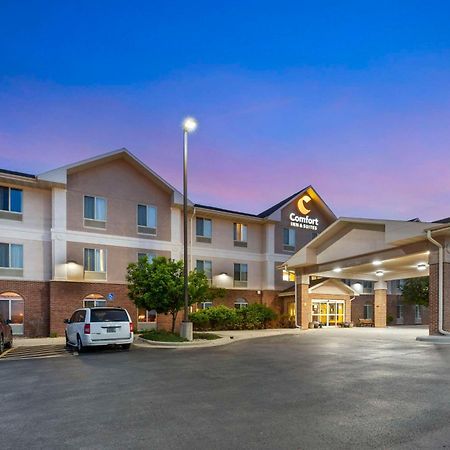 Comfort Inn & Suites Rapid City Exterior photo