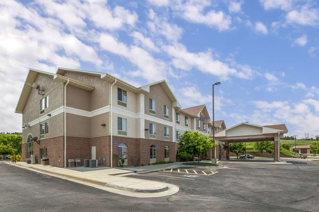 Comfort Inn & Suites Rapid City Exterior photo